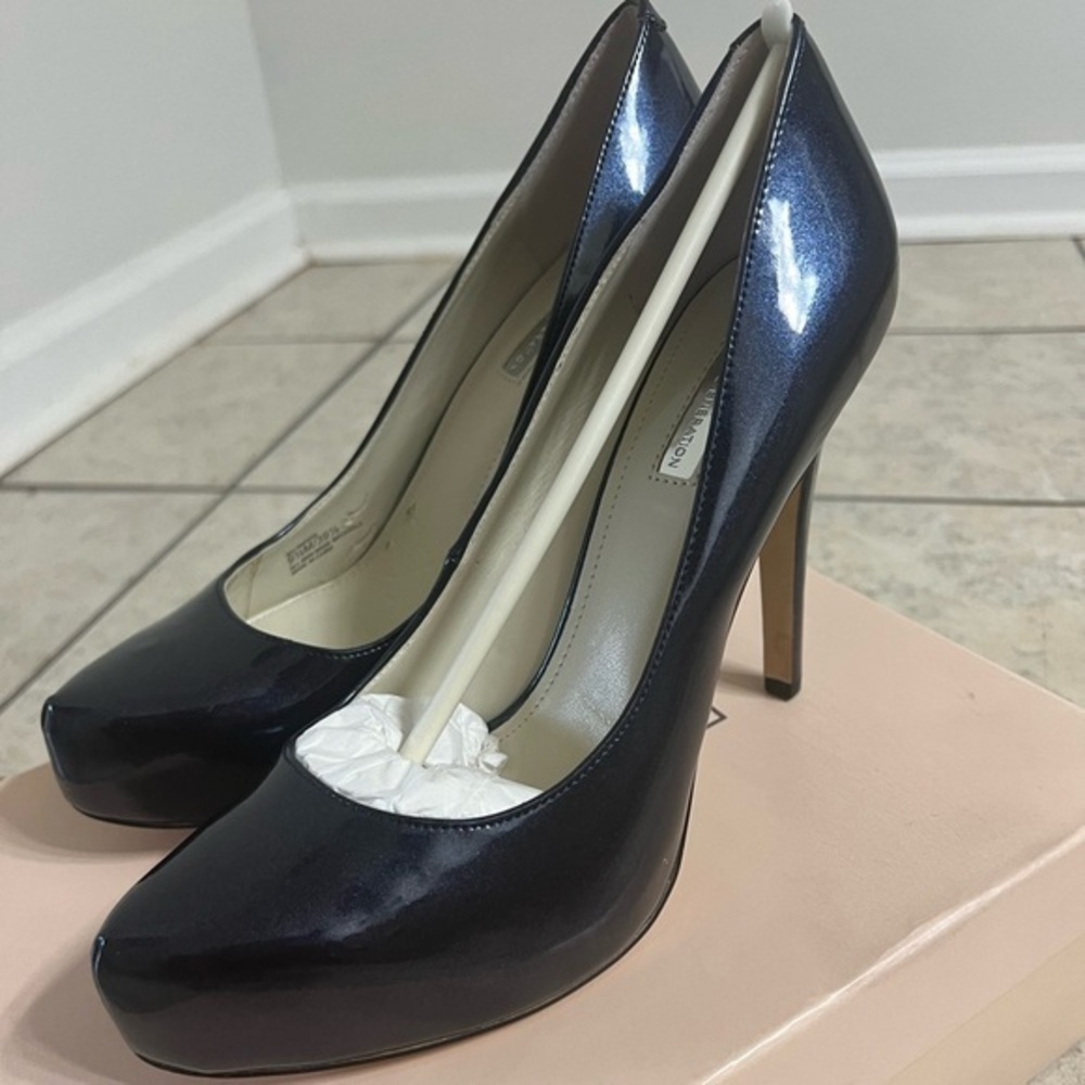 BCBG Generation Parade Patent Leather Pumps, NWT, size 9.5